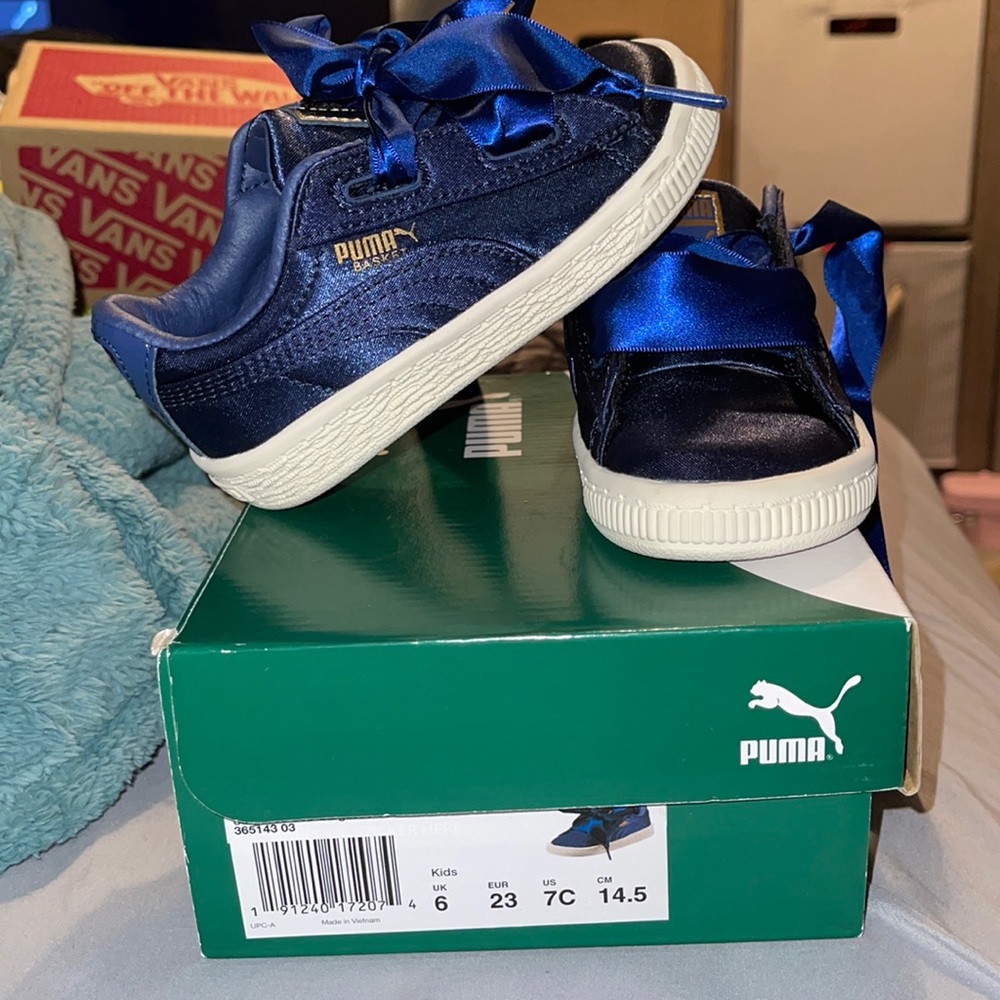 Toddler 7c Puma Basket heart tween